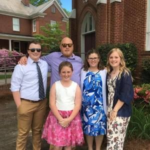 Meet your Posher, Thomas